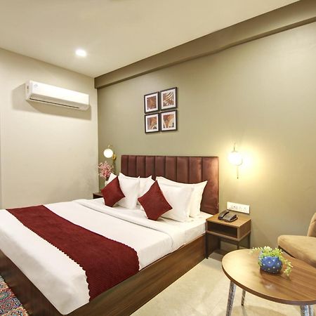 Saltstayz Sector 46 - Sohna Road And Near Paras Hospital Gurgaon Exterior photo