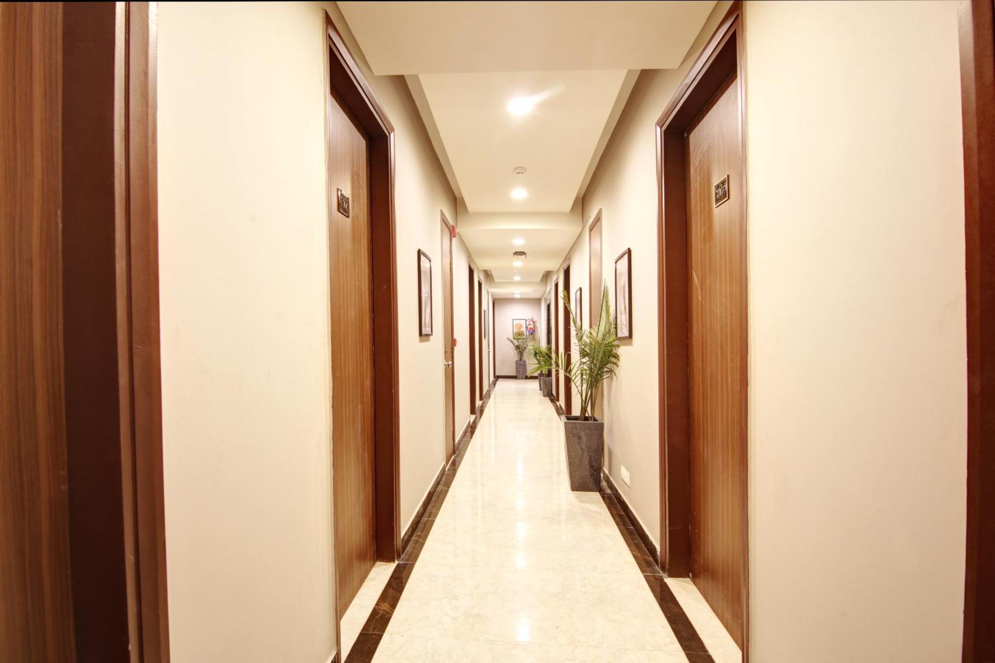 Saltstayz Sector 46 - Sohna Road And Near Paras Hospital Gurgaon Exterior photo